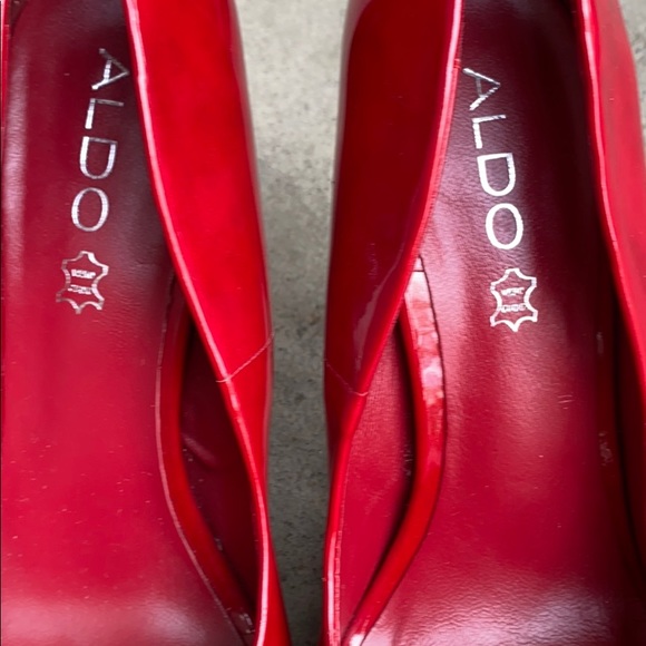 Pinup pumps - Picture 3 of 9